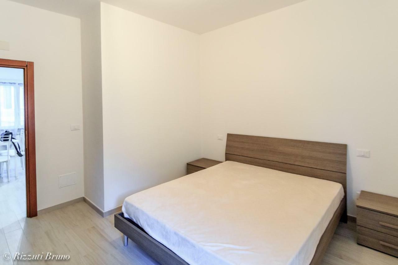 Appartamento Ristrutturato A Nuovo !!! Варацце Экстерьер фото