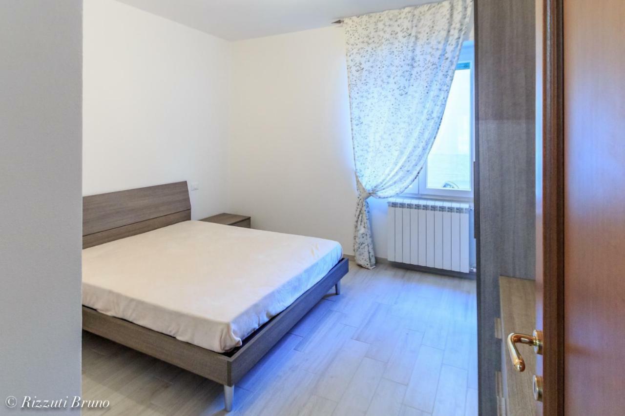 Appartamento Ristrutturato A Nuovo !!! Варацце Экстерьер фото